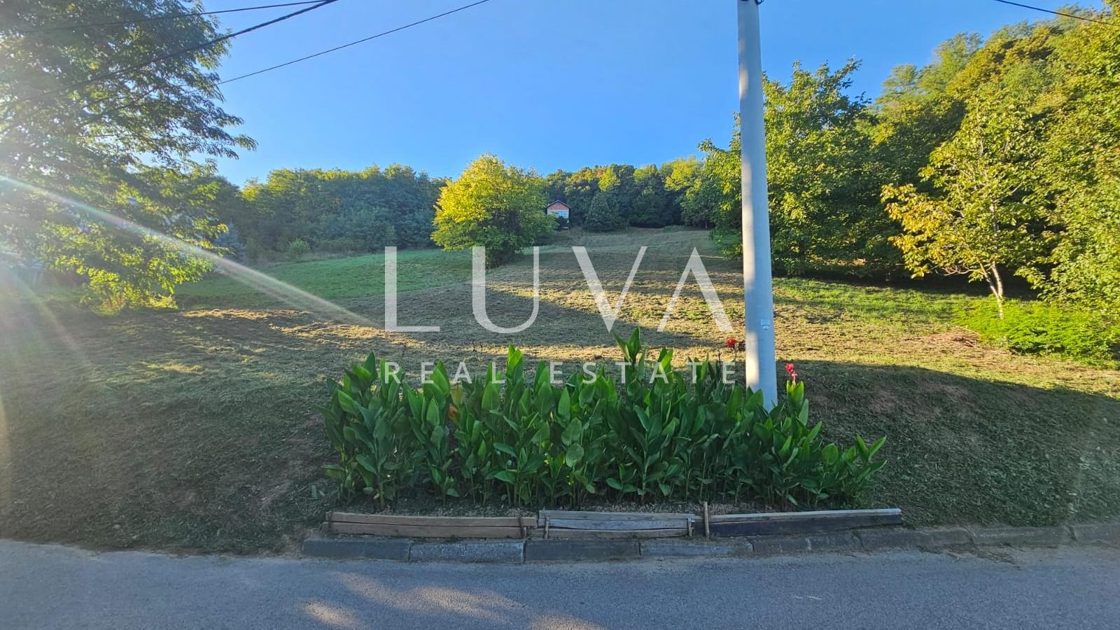 Zagreb, Gornji Stenjevec, građevinsko zemljište 1351m2, prodaja