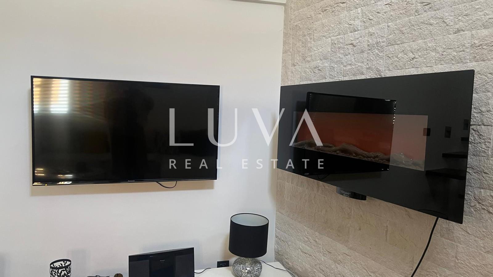 Šibenik, exklusive Wohnung 90 m2 mit Galerie im Zentrum