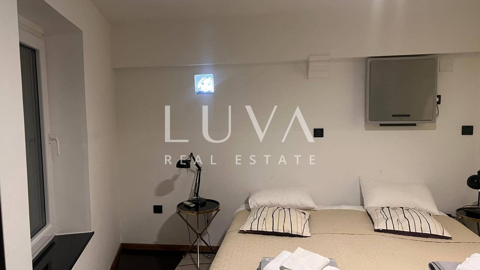 Šibenik, exklusive Wohnung 90 m2 mit Galerie im Zentrum