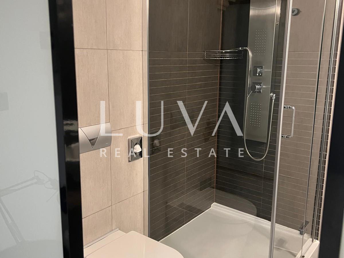 Šibenik, exklusive Wohnung 90 m2 mit Galerie im Zentrum