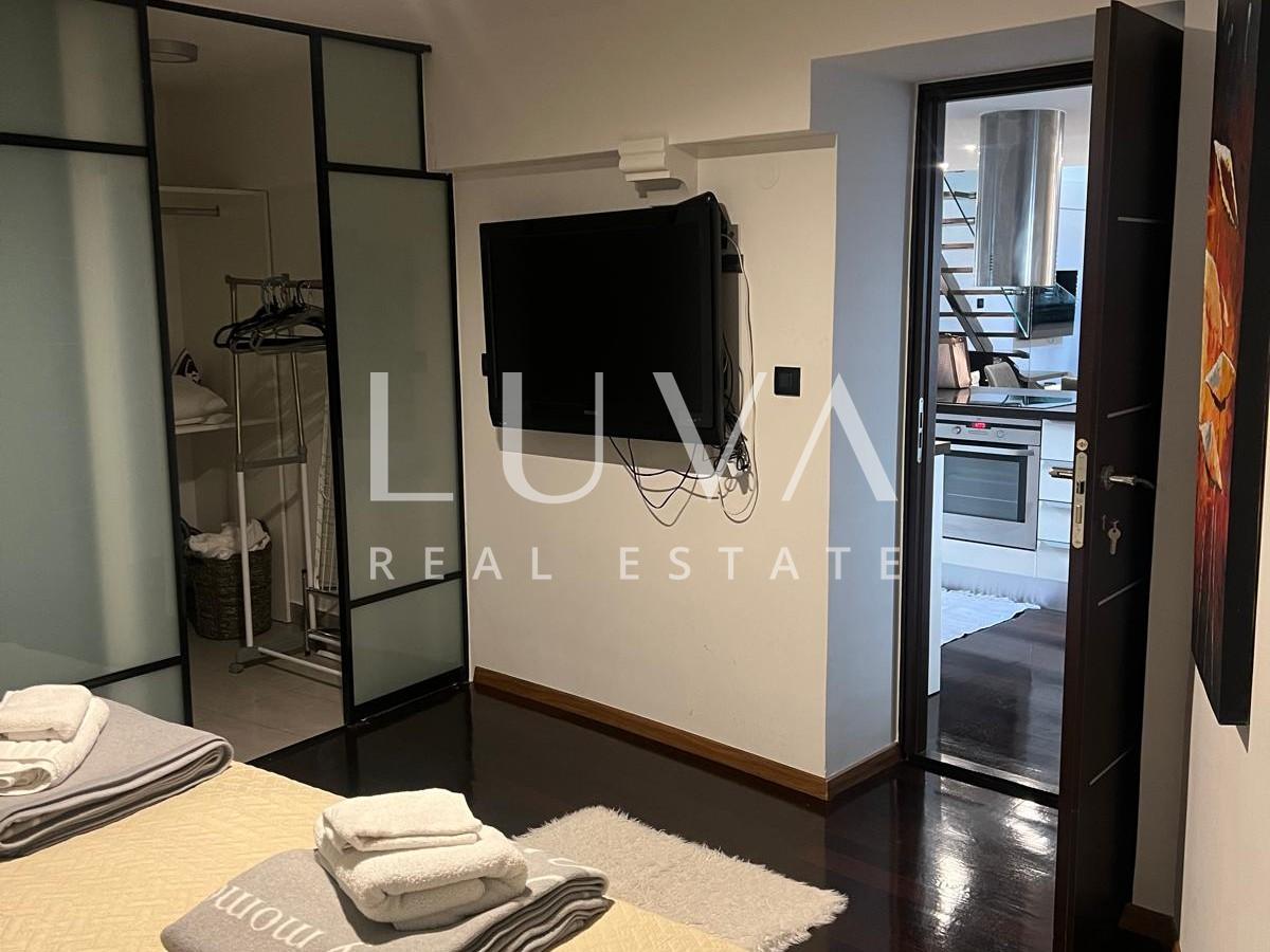 Šibenik, exklusive Wohnung 90 m2 mit Galerie im Zentrum