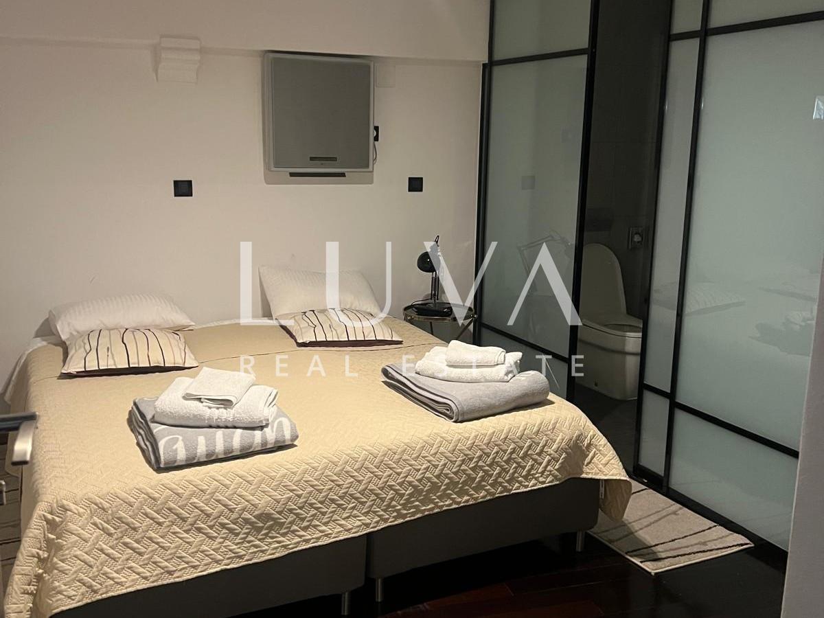 Šibenik, exklusive Wohnung 90 m2 mit Galerie im Zentrum