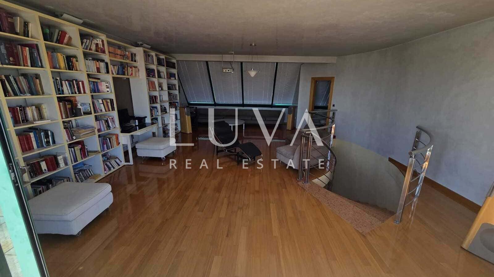 Zagreb, Gajnice, unique villa with a panoramic view