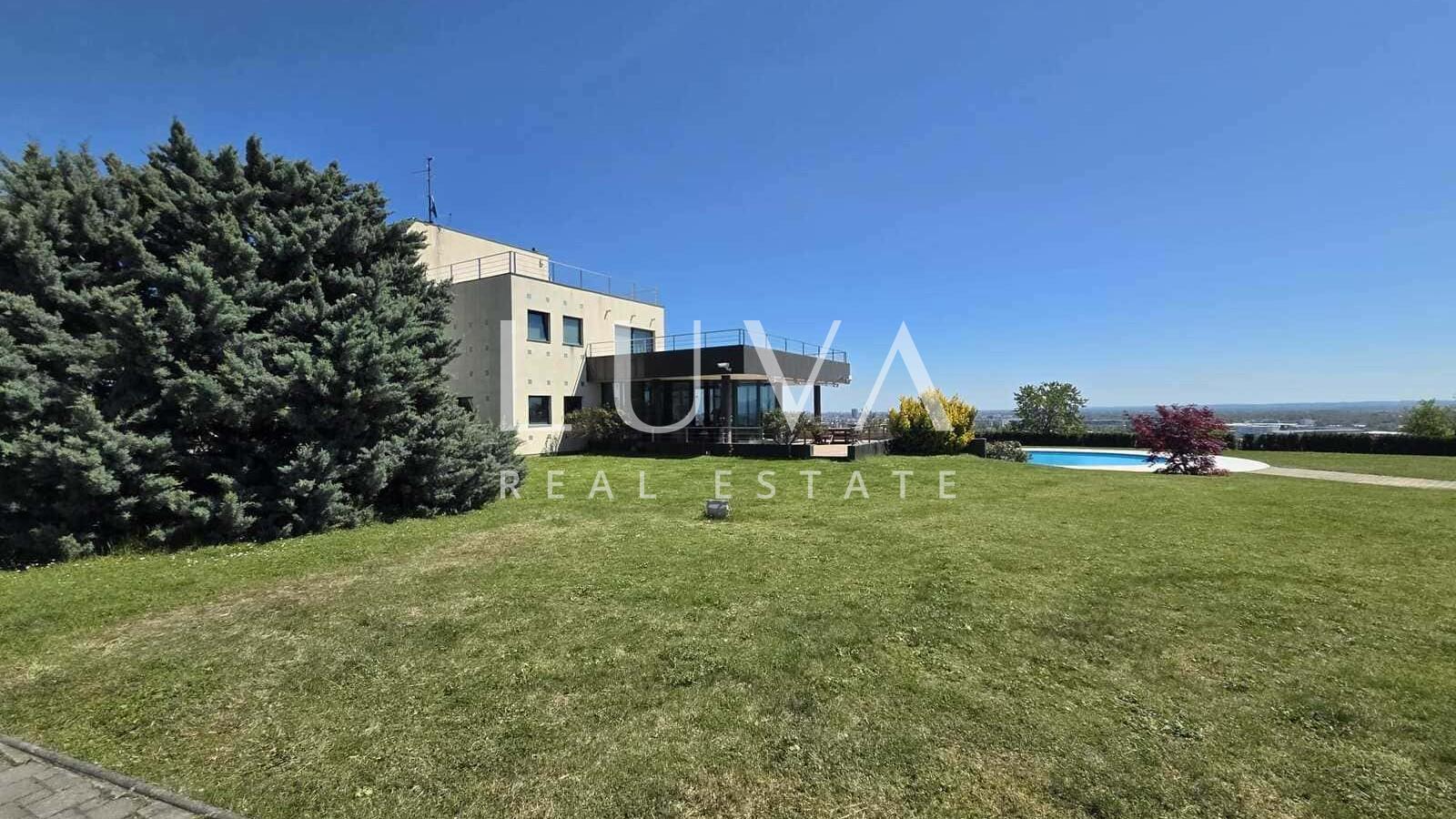 Zagreb, Gajnice, unique villa with a panoramic view