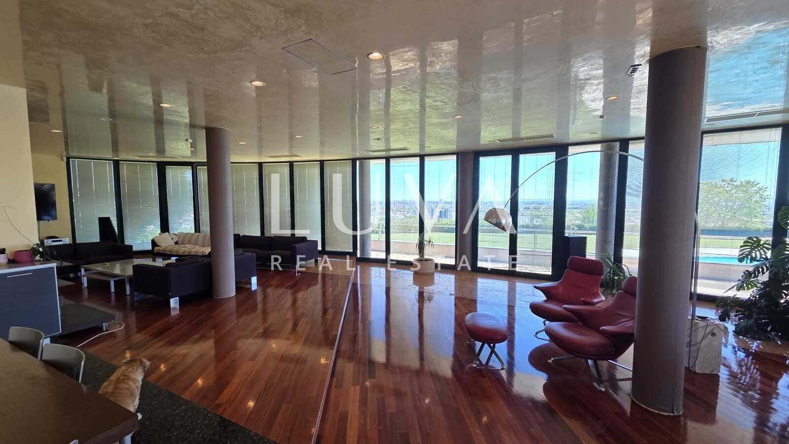 Zagreb, Gajnice, unique villa with a panoramic view