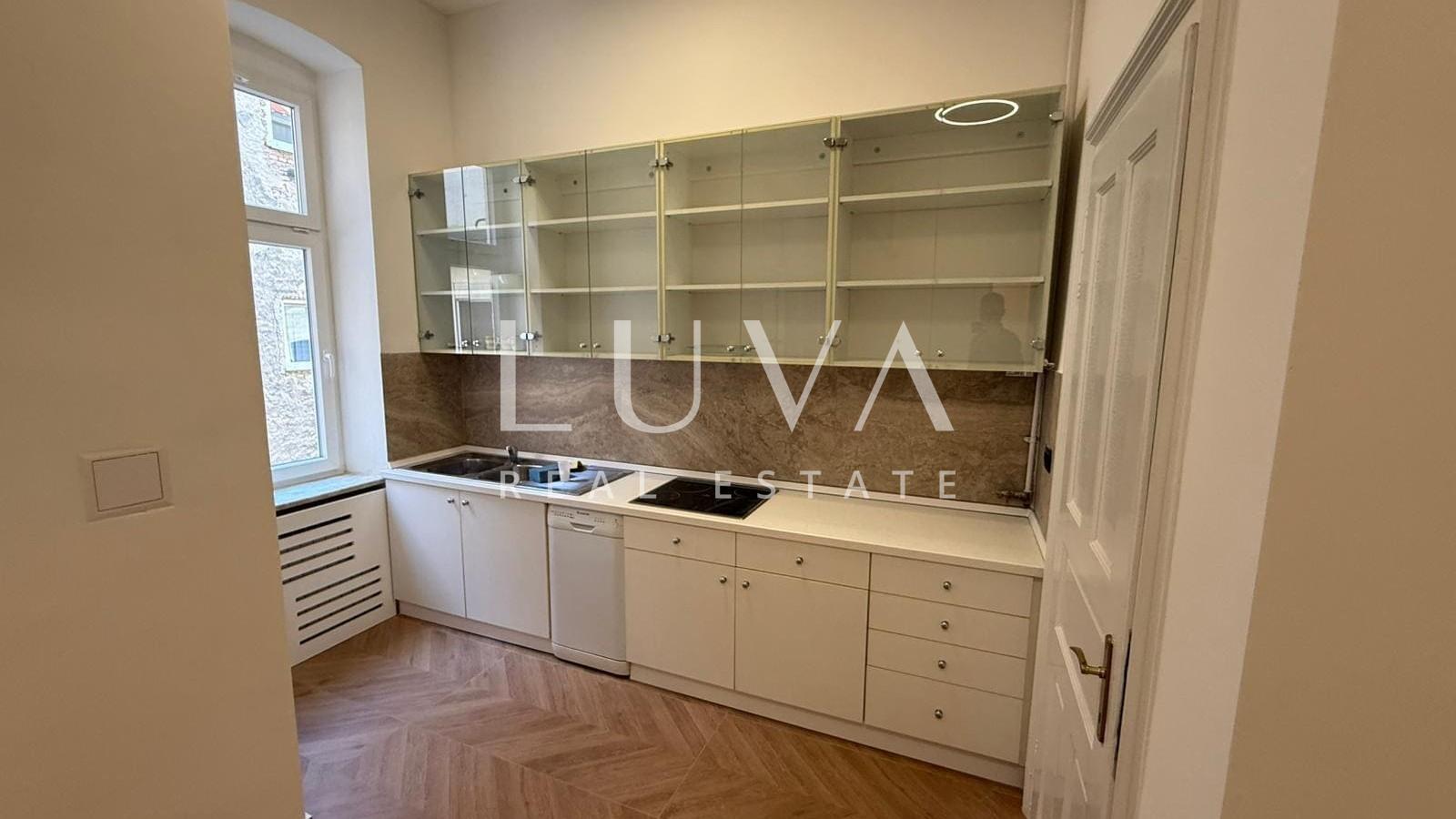 Zagreb, Zentrum, 253 m² Wohnung, Investition zur Vermietung
