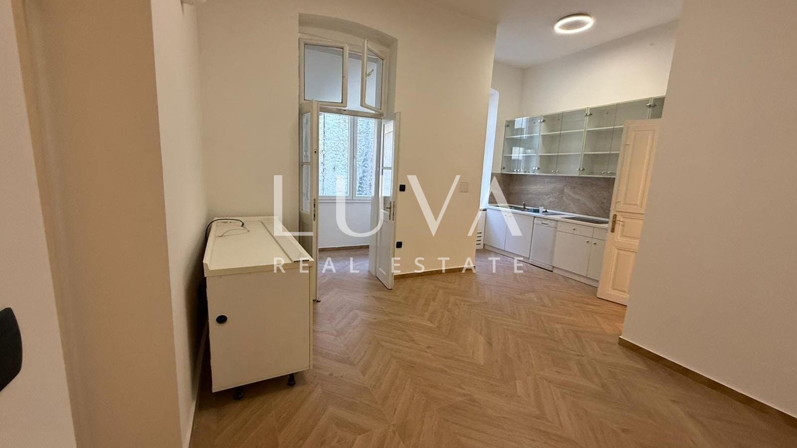 Zagreb, Zentrum, 253 m² Wohnung, Investition zur Vermietung
