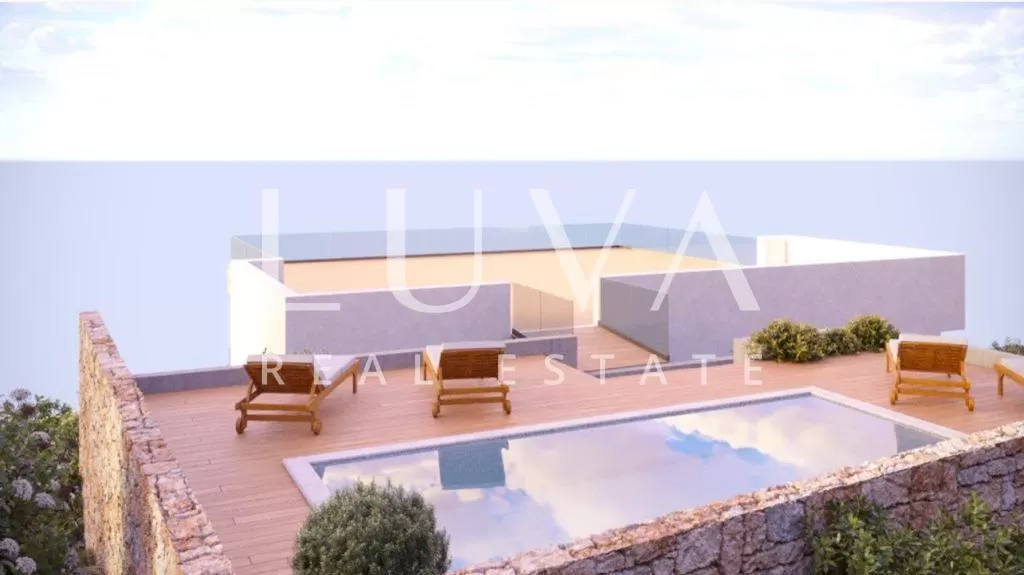Ražanj, Villa (Rohbau) mit Pool, erste Reihe am Meer