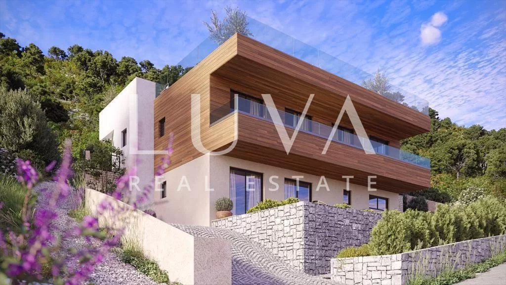 Ražanj, Villa (Rohbau) mit Pool, erste Reihe am Meer