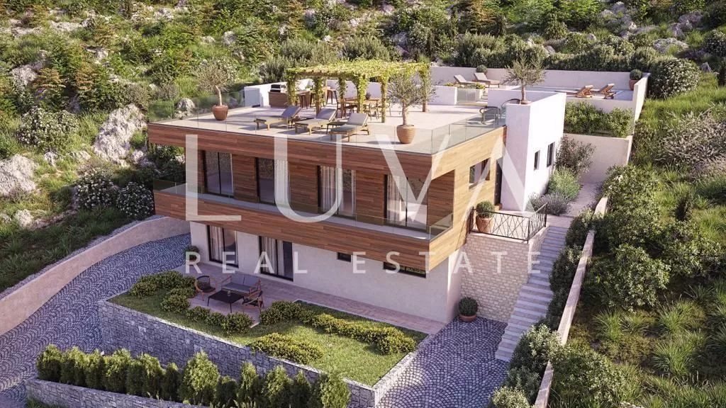 Ražanj, Villa (Rohbau) mit Pool, erste Reihe am Meer