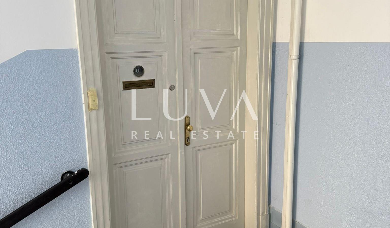 Poslovni prostor za najam, 4 sobe, 82 m2, Donji grad