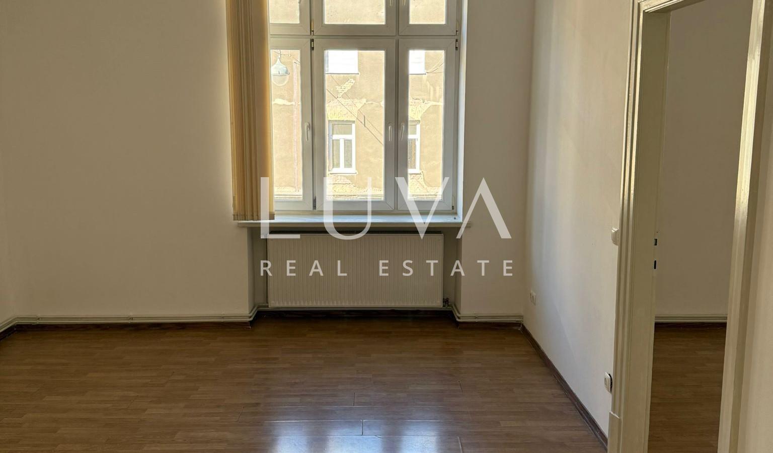 Poslovni prostor za najam, 4 sobe, 82 m2, Donji grad
