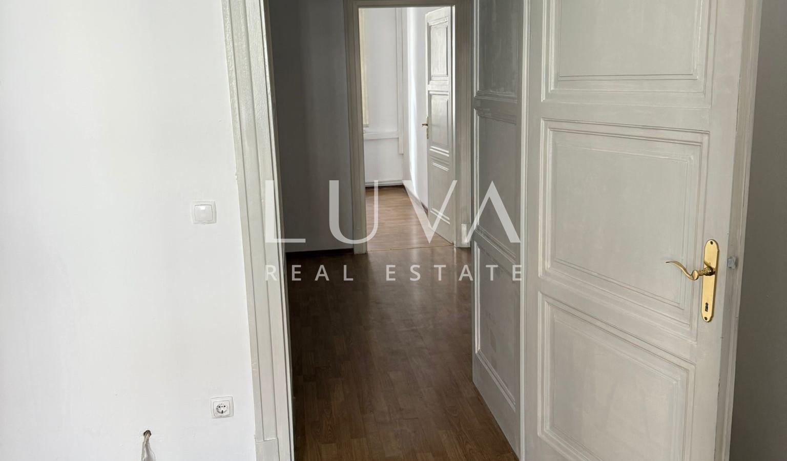 Poslovni prostor za najam, 4 sobe, 82 m2, Donji grad