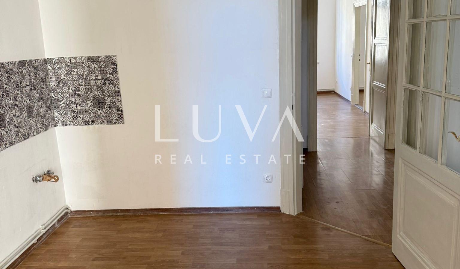 Poslovni prostor za najam, 4 sobe, 82 m2, Donji grad