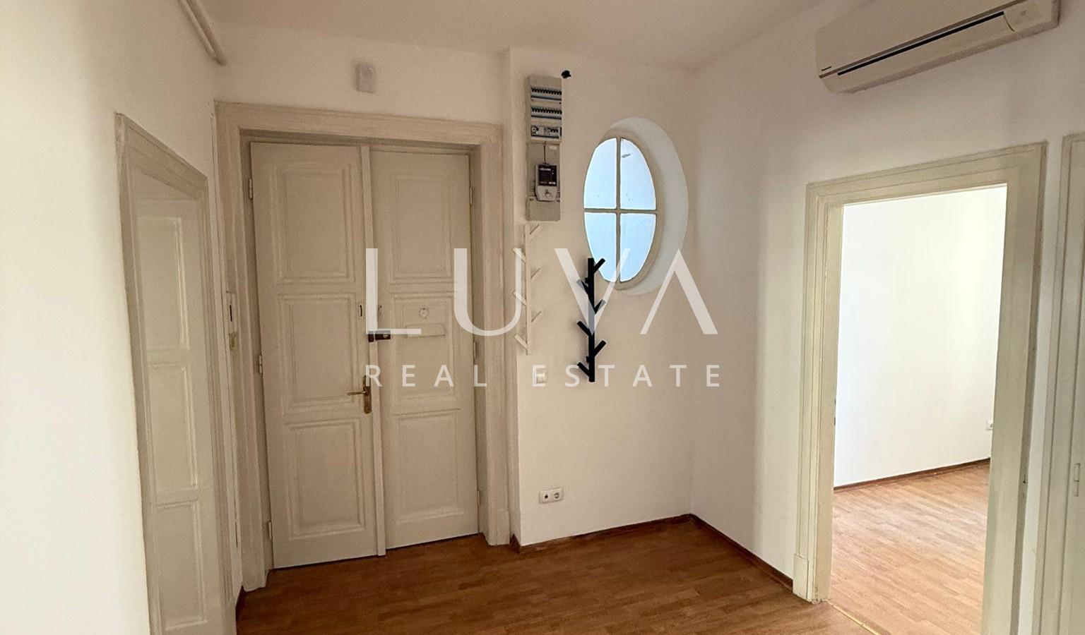 Poslovni prostor za najam, 4 sobe, 82 m2, Donji grad