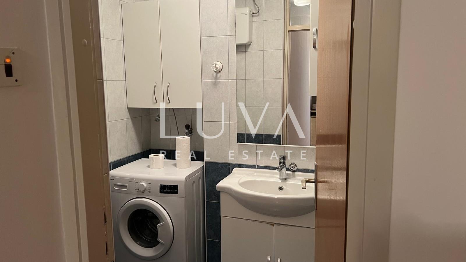 Zadar, Bili Brig, geräumige 4-Zimmer-Wohnung 87 m² zu verkaufen