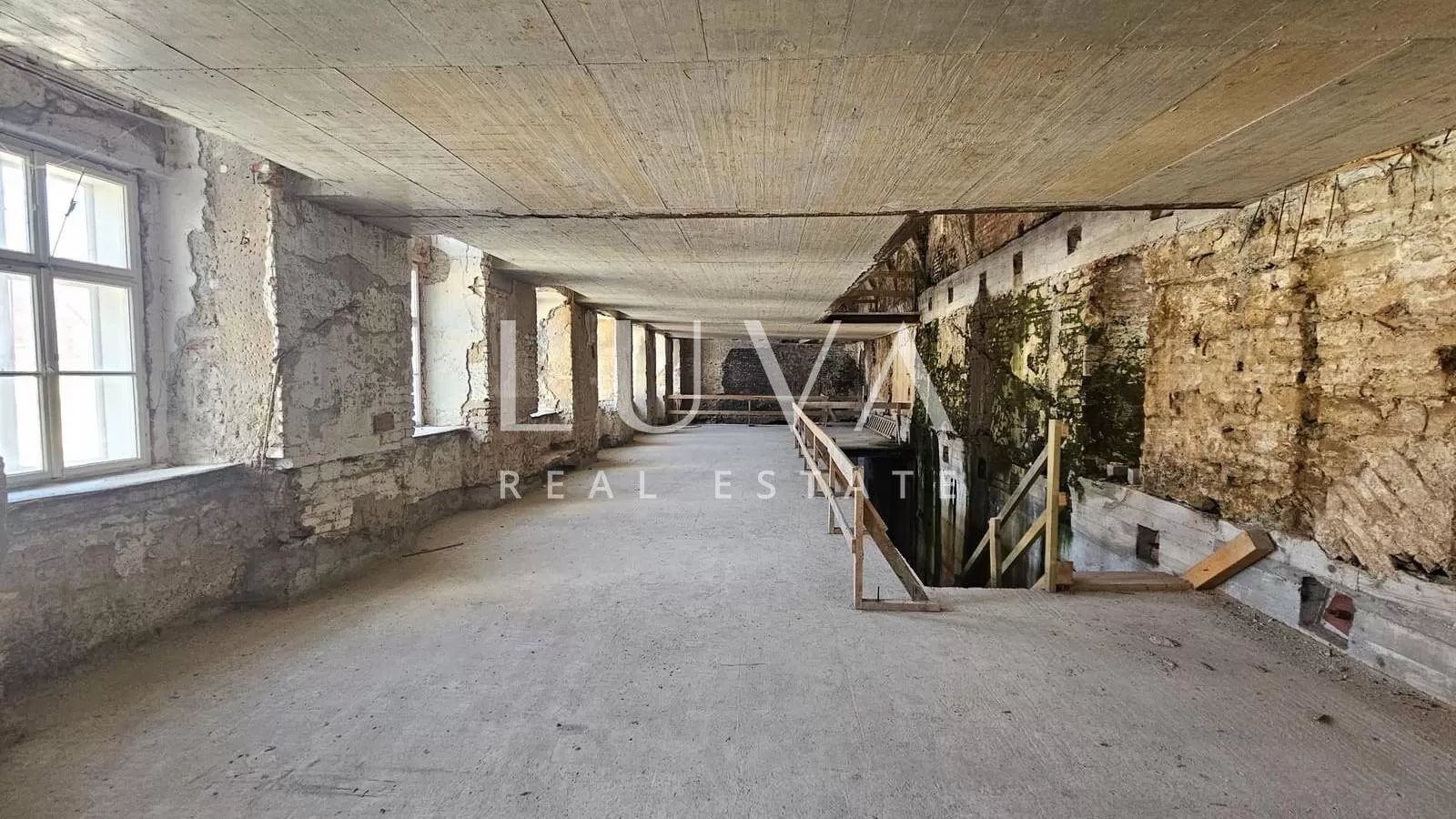 Zagreb, Innenstadt, Geschäftsgebäude für Hotel zum Verkauf