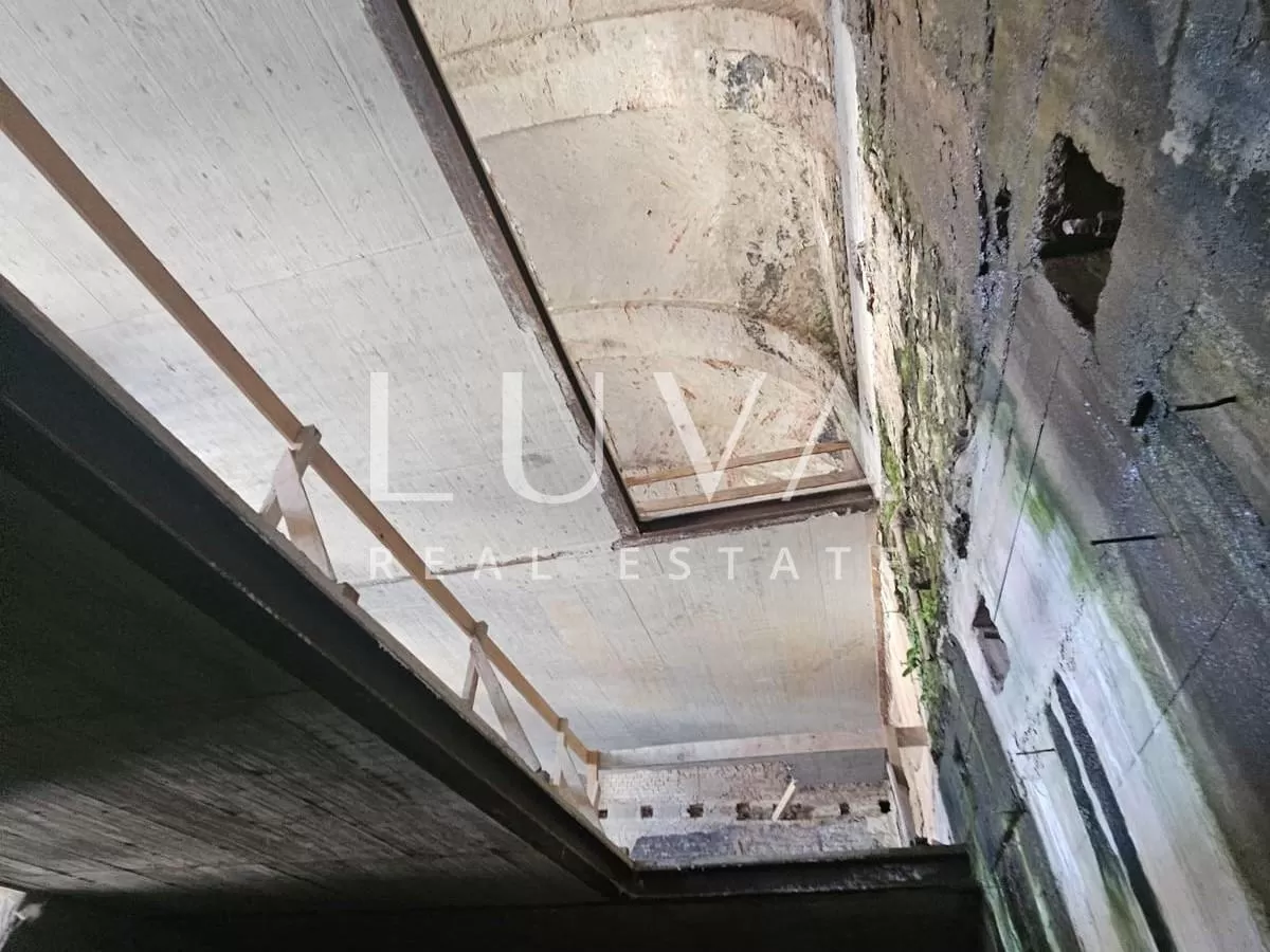 Zagreb, Innenstadt, Geschäftsgebäude für Hotel zum Verkauf