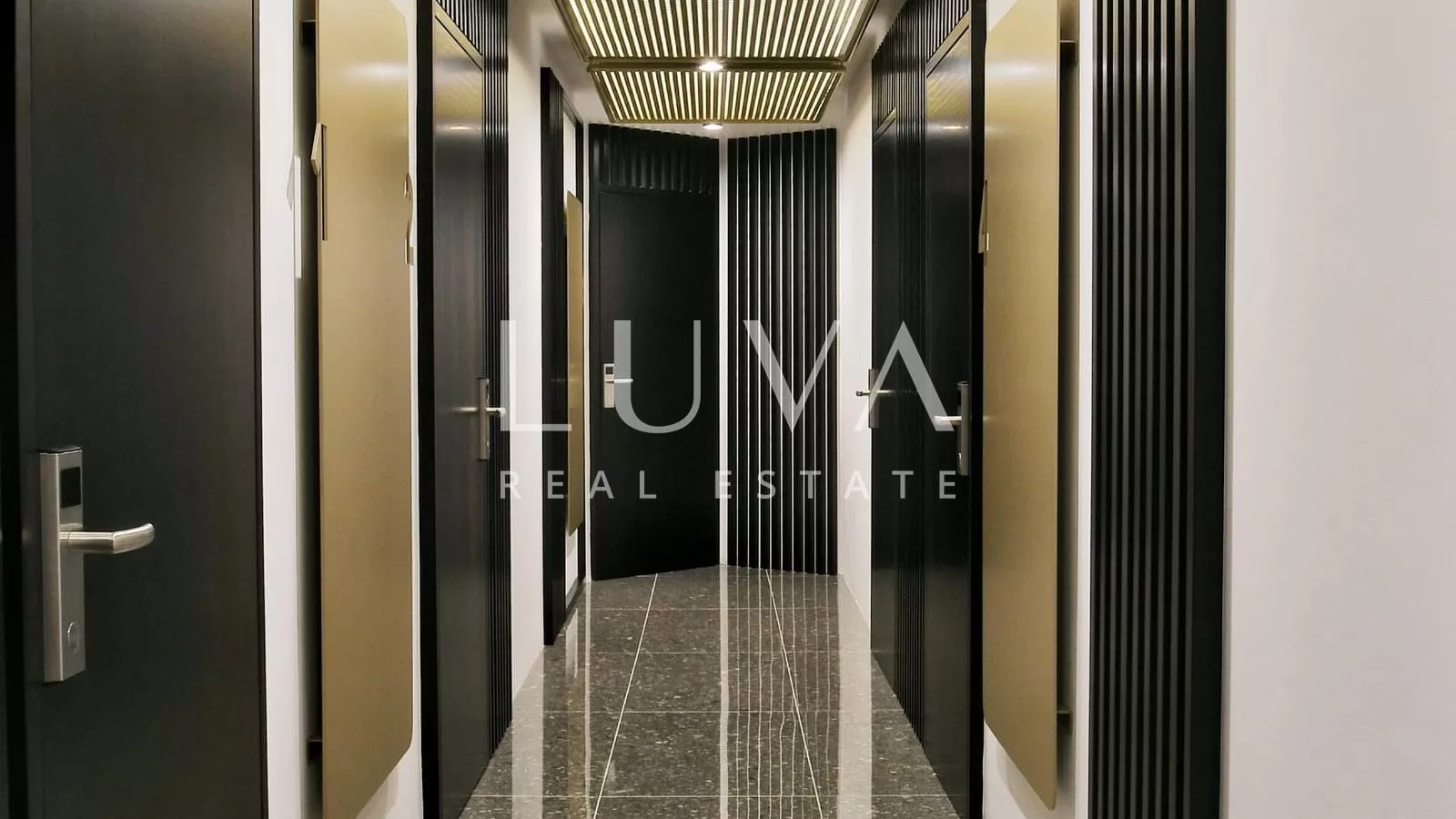 Zagreb, Dolac – Luxuswohnung mit 4 Zimmern im Hotelstil, Investition
