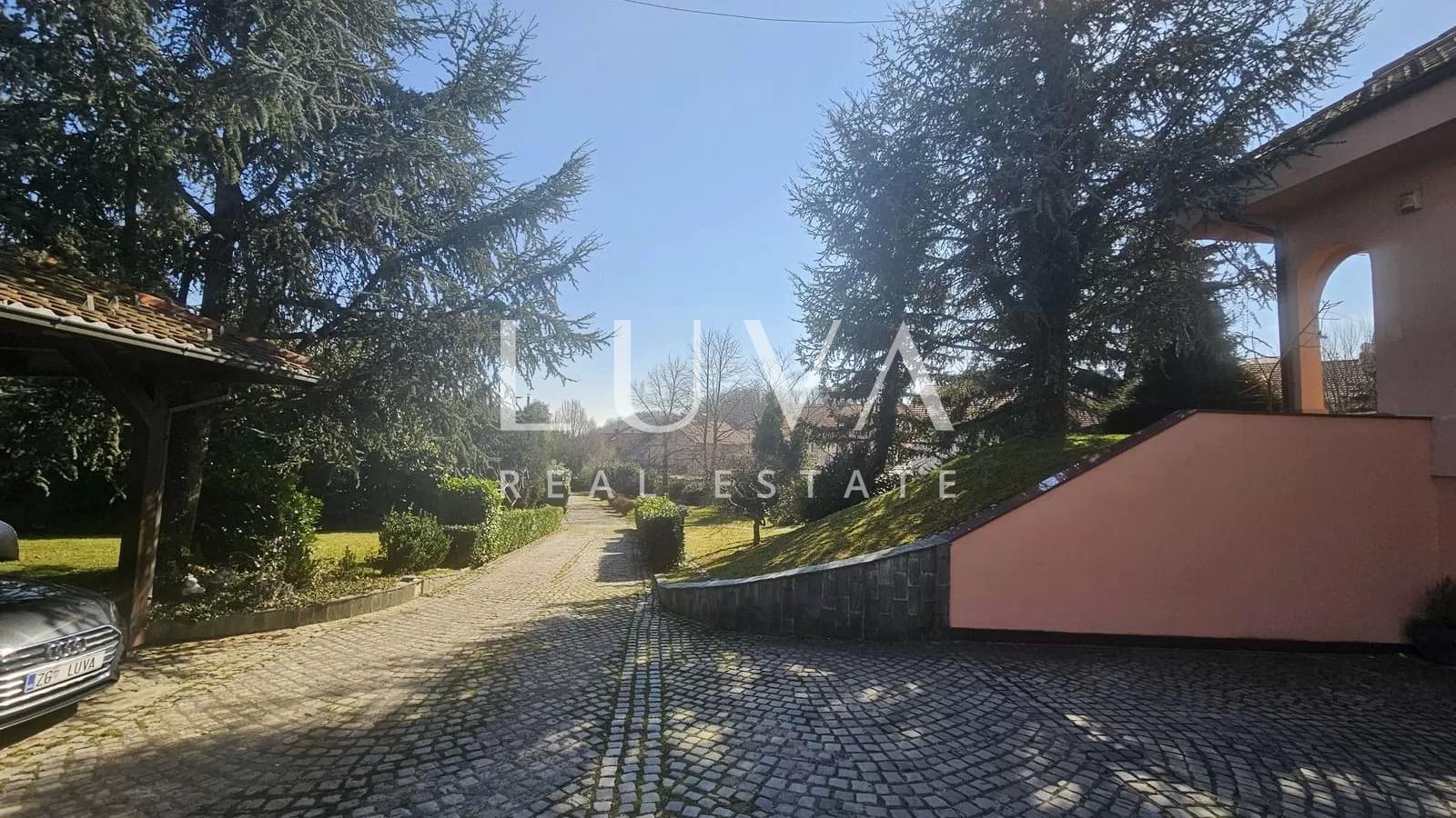 Zagreb, Gračani, luxuriöses Familienanwesen, Villa 810m² auf einem Grundstück von 3.965m²