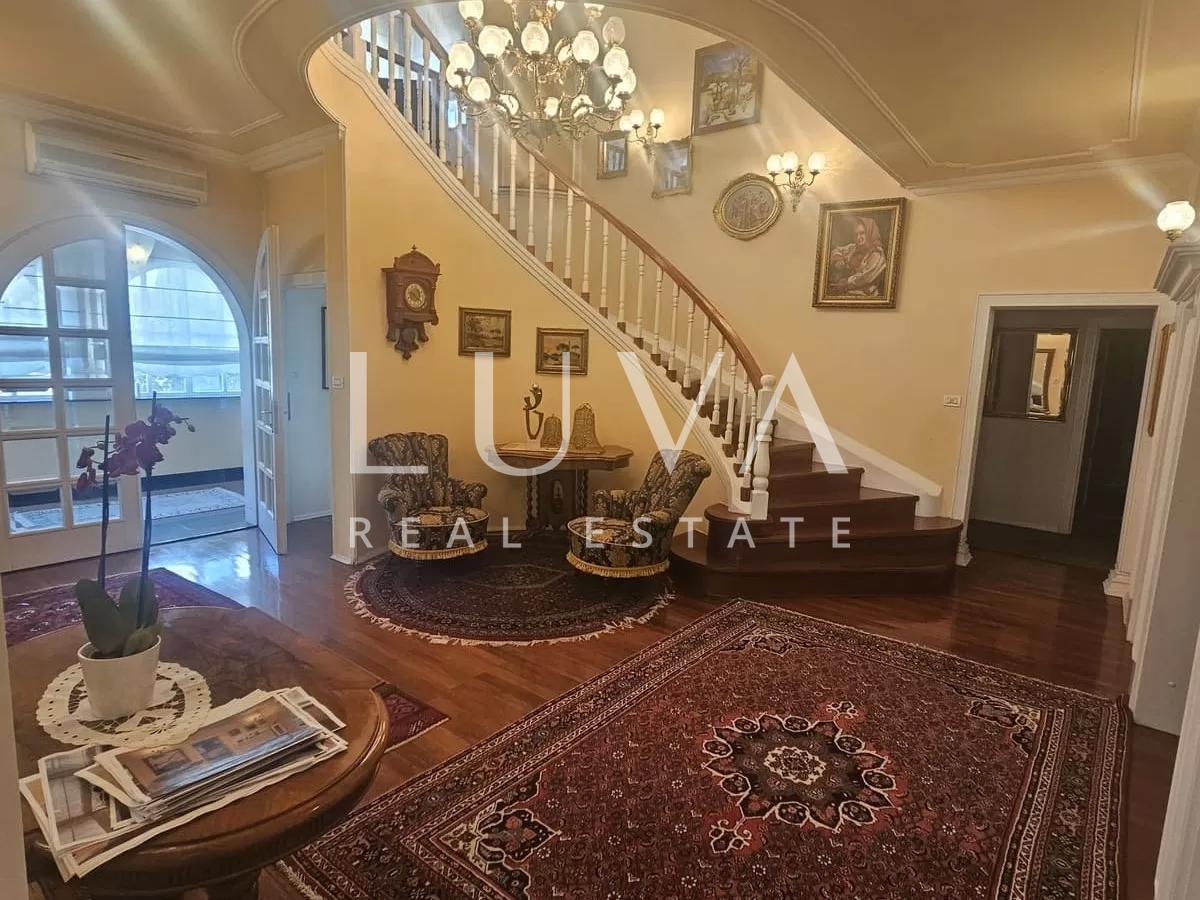 Zagreb, Gračani, luxuriöses Familienanwesen, Villa 810m² auf einem Grundstück von 3.965m²
