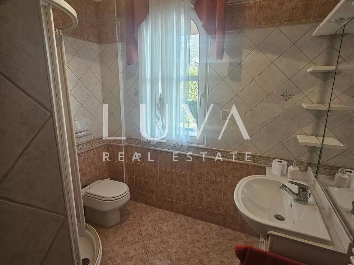 Zagreb, Gračani, luxuriöses Familienanwesen, Villa 810m² auf einem Grundstück von 3.965m²