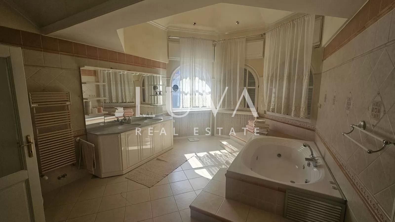 Zagreb, Gračani, luxuriöses Familienanwesen, Villa 810m² auf einem Grundstück von 3.965m²