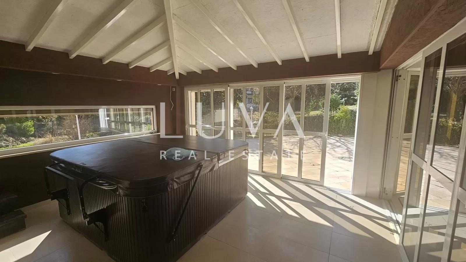 Zagreb, Gračani, luxuriöses Familienanwesen, Villa 810m² auf einem Grundstück von 3.965m²