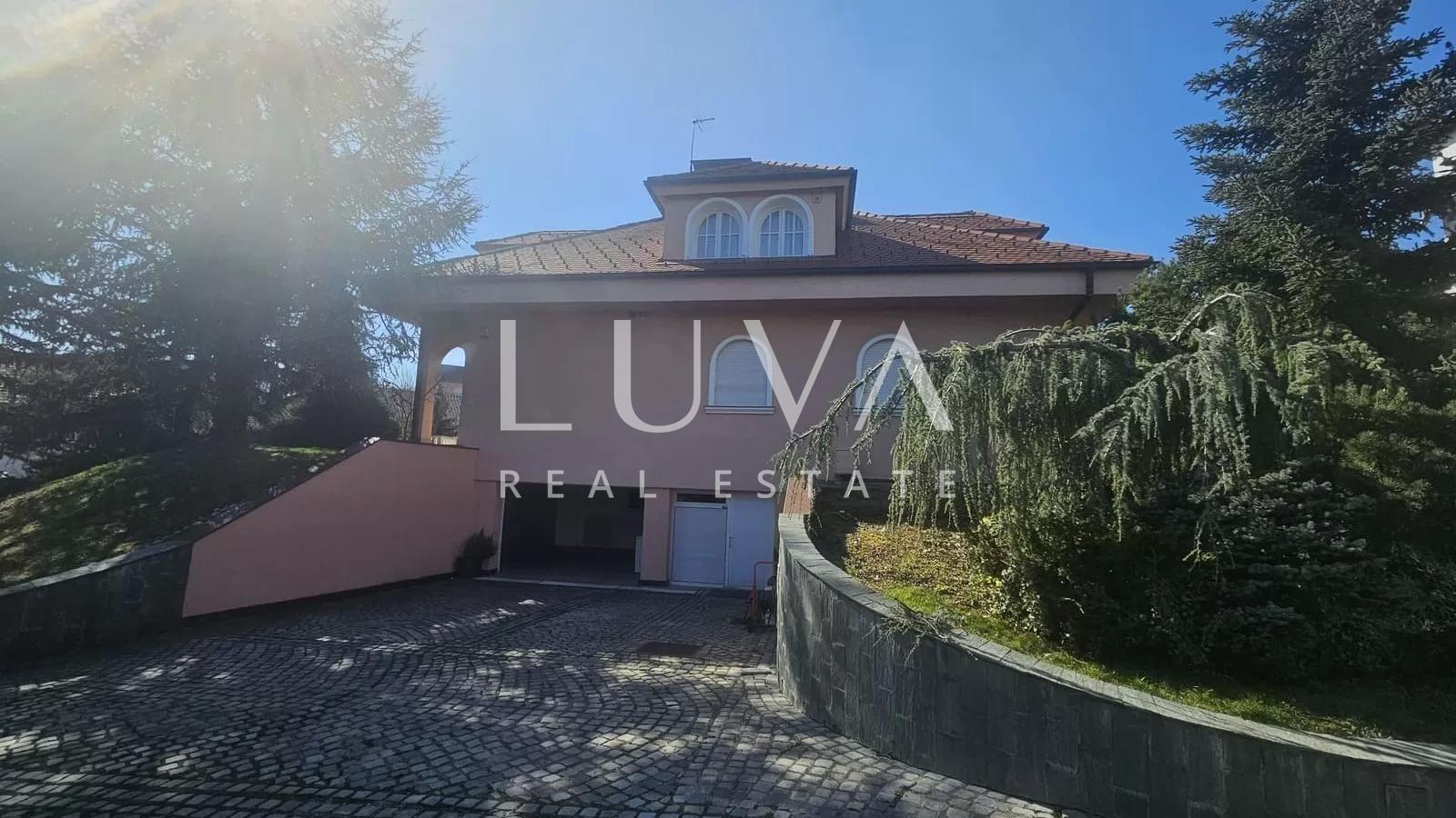 Zagreb, Gračani, luxuriöses Familienanwesen, Villa 810m² auf einem Grundstück von 3.965m²