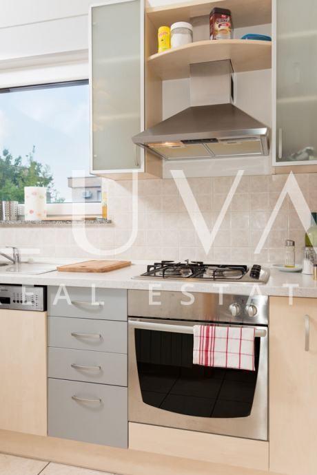 Zagreb, Maksimir, one-bedroom apartment with parking, 62 m²