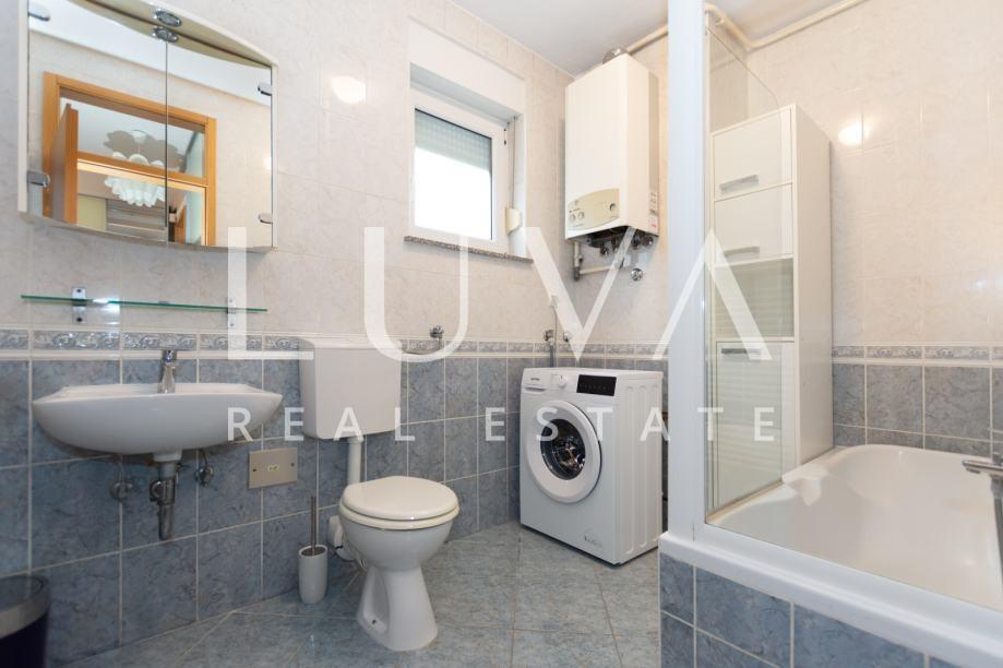 Zagreb, Maksimir, one-bedroom apartment with parking, 62 m²