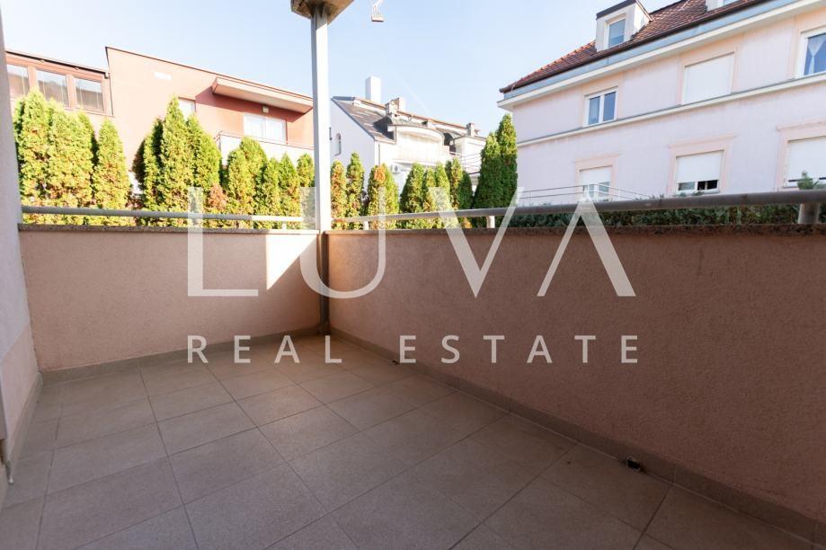 Zagreb, Maksimir, one-bedroom apartment with parking, 62 m²