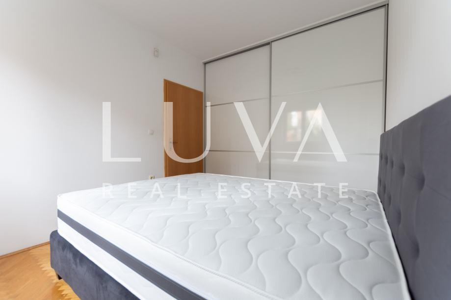 Zagreb, Maksimir, one-bedroom apartment with parking, 62 m²