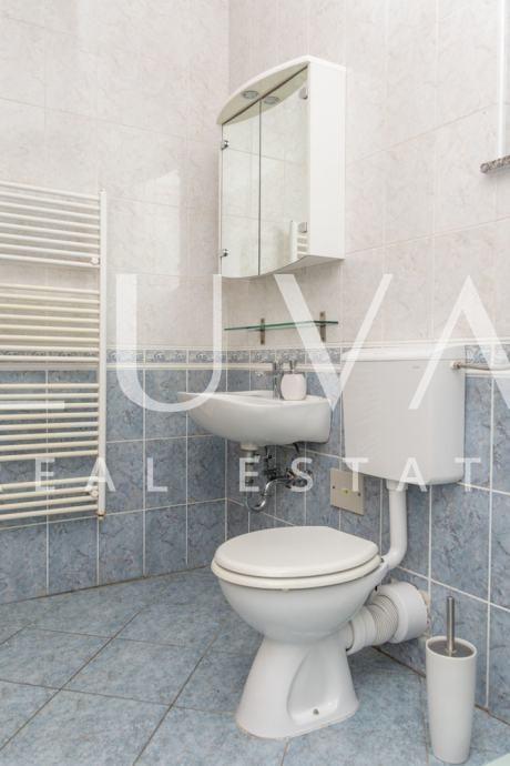 Zagreb, Maksimir, one-bedroom apartment with parking, 62 m²