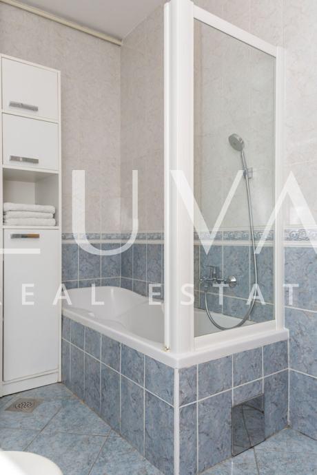 Zagreb, Maksimir, one-bedroom apartment with parking, 62 m²