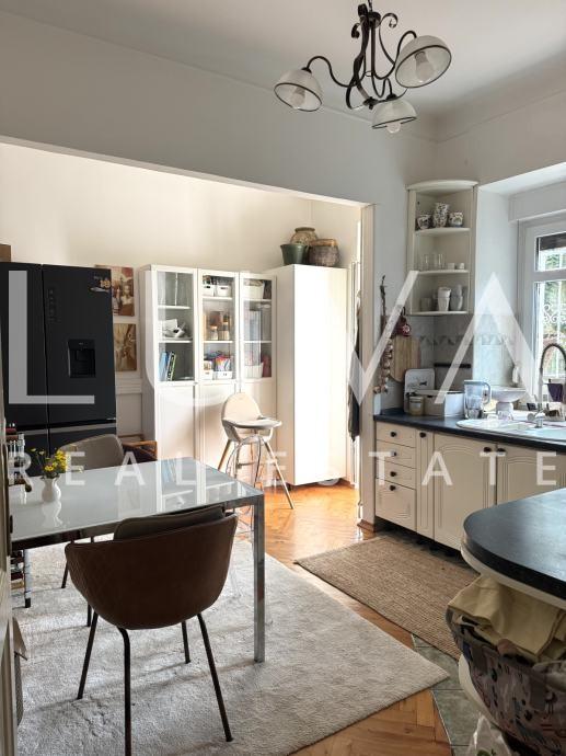 Zagreb, Medveščak, trosoban stan s balkonom, 74,50m2