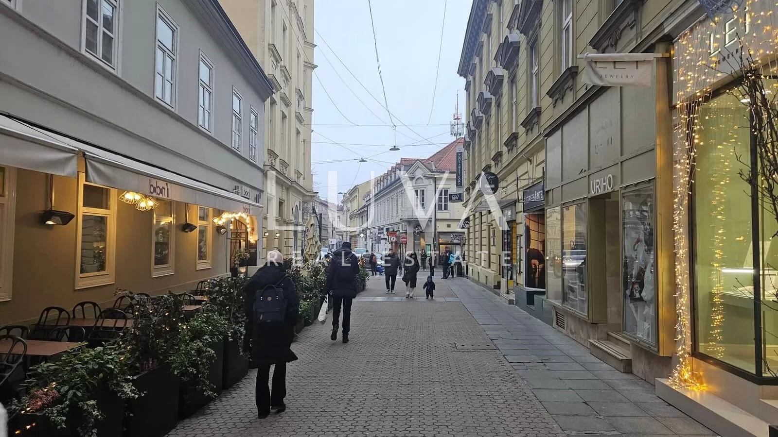 Zagreb, Stadtzentrum, Wohnung 130 m² zu verkaufen, Parkplatz