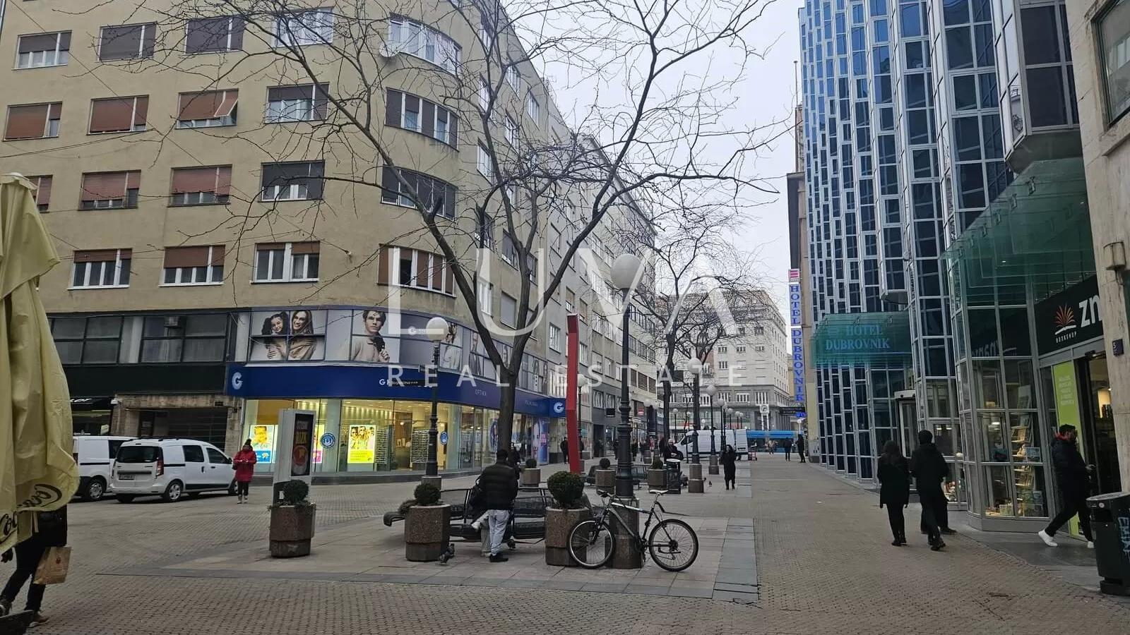 Zagreb, Stadtzentrum, Wohnung 130 m² zu verkaufen, Parkplatz