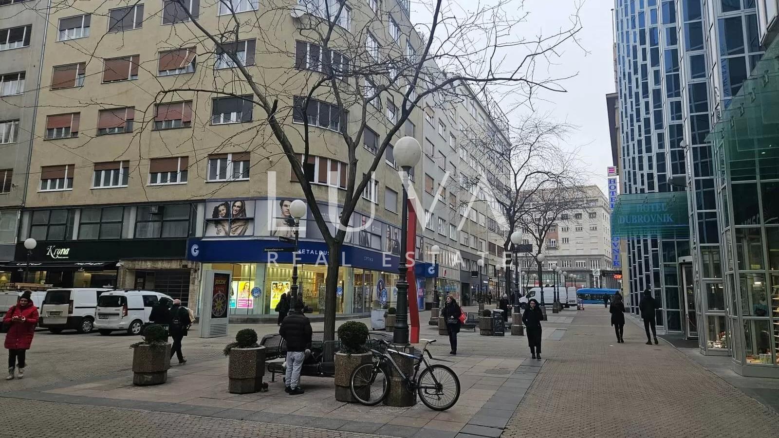 Zagreb, Stadtzentrum, Wohnung 130 m² zu verkaufen, Parkplatz