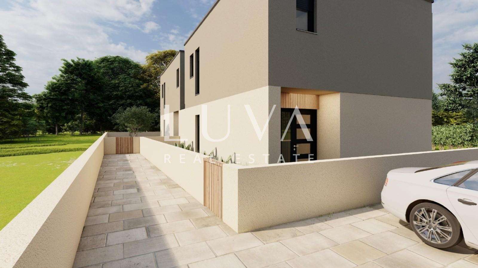 Istria, Poreč, modern house under construction with sea view, 100 m2
