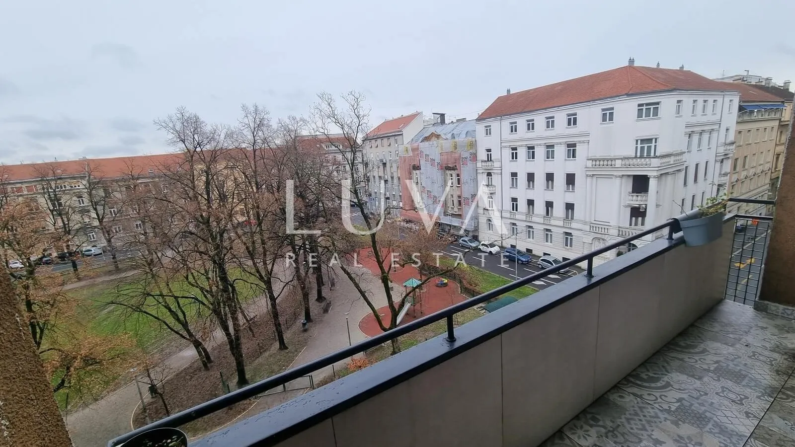 Luxuriously decorated apartment in the center of Zagreb, Svačićev square