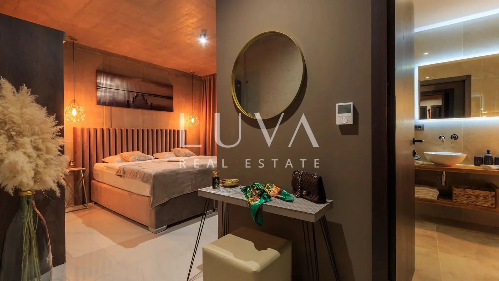 Luxury villa with pool near the sea, Baška, Krk