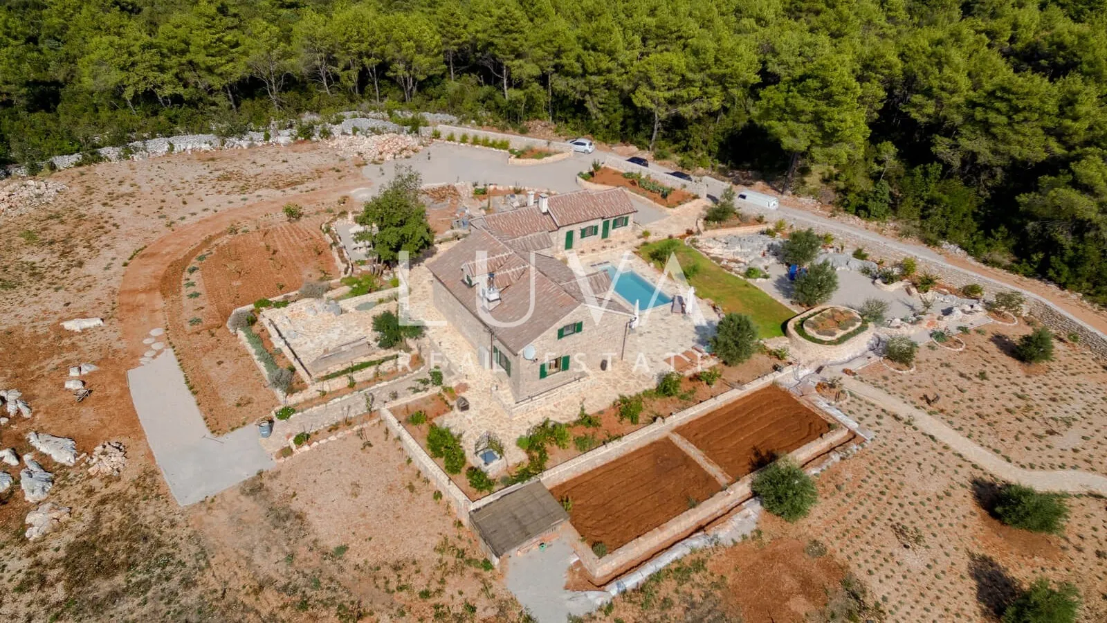 Luksuzna vila s bazenom na osami na Hvaru