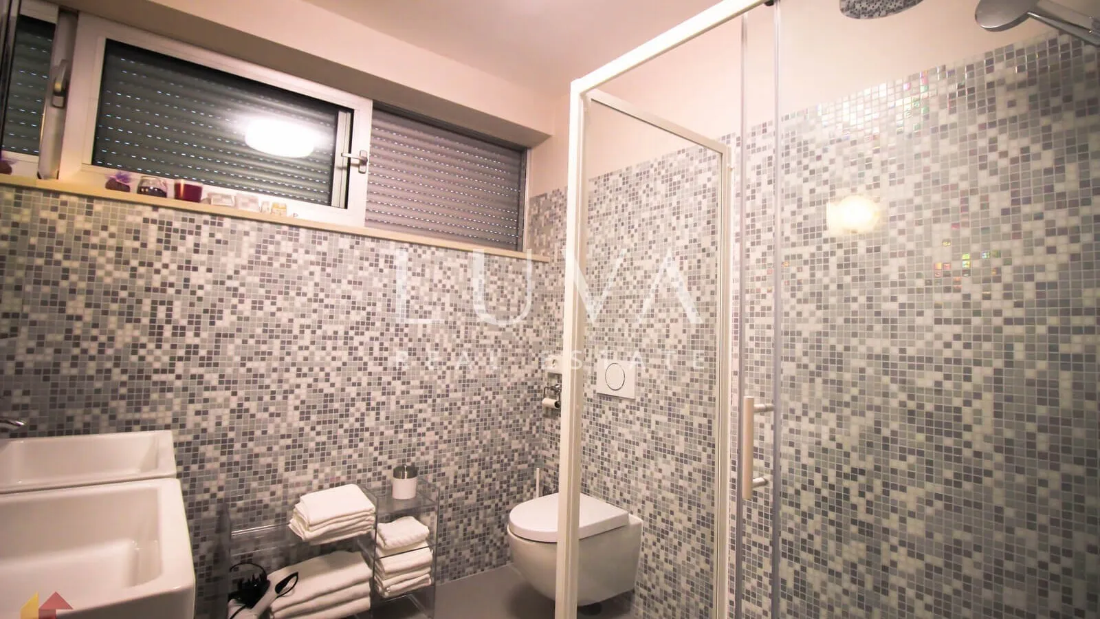 Rovinj, Borik, luxury house with pool near the sea for sale