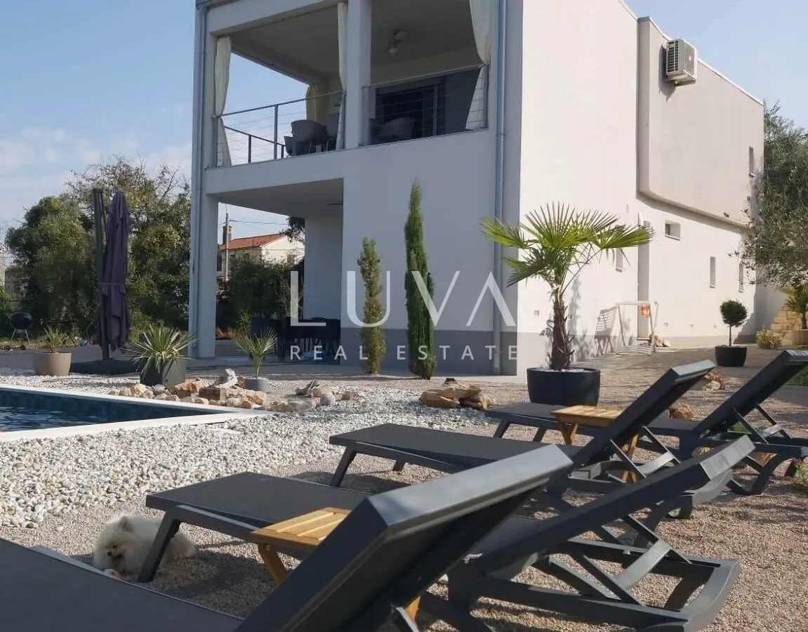 Malinska, Krk, house with pool and sea view for sale