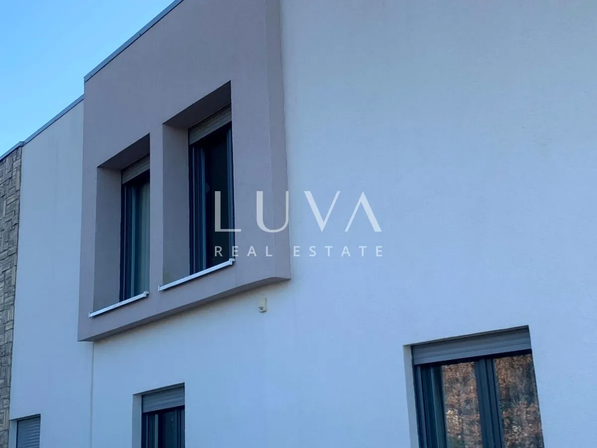 Malinska, Krk, house with pool and sea view for sale
