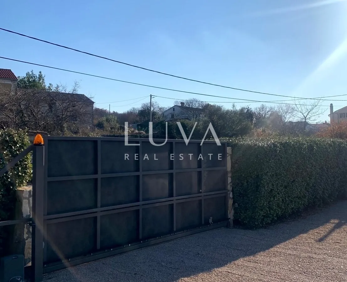 Malinska, Krk, house with pool and sea view for sale