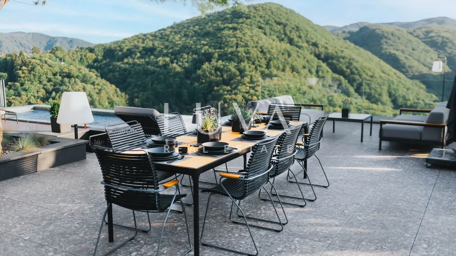 Samobor, luksuzna kuća s bazenom i predivnim panoramskim pogledom