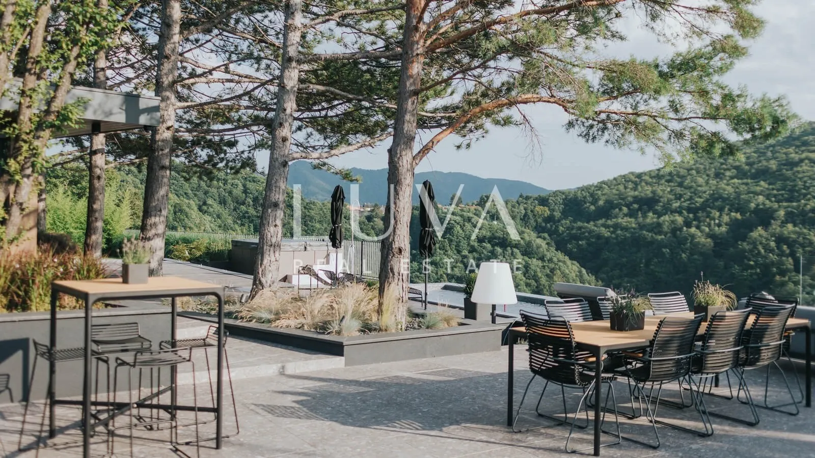 Samobor, luksuzna kuća s bazenom i predivnim panoramskim pogledom