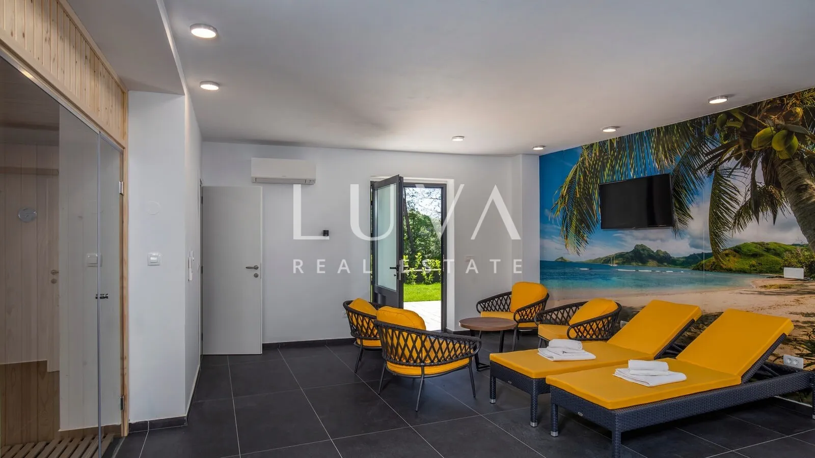 Mošćenička Draga, luxury house with a pool for sale